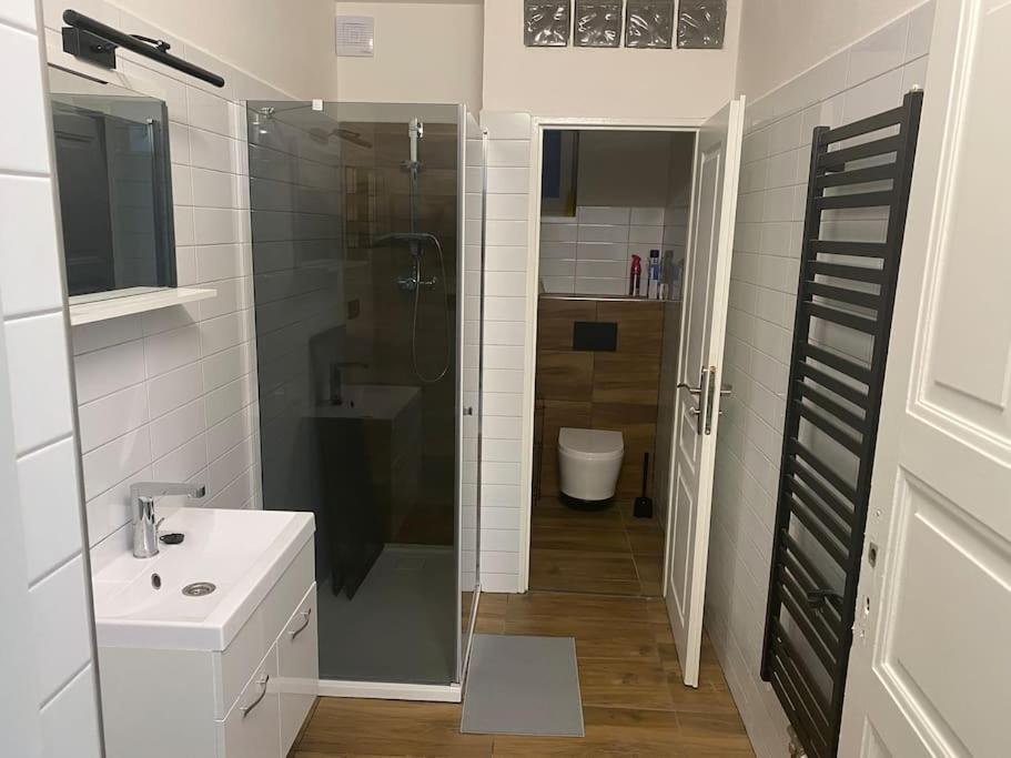 Apartmán B12 - Bohdanecska 12 Pardubice Exteriér fotografie